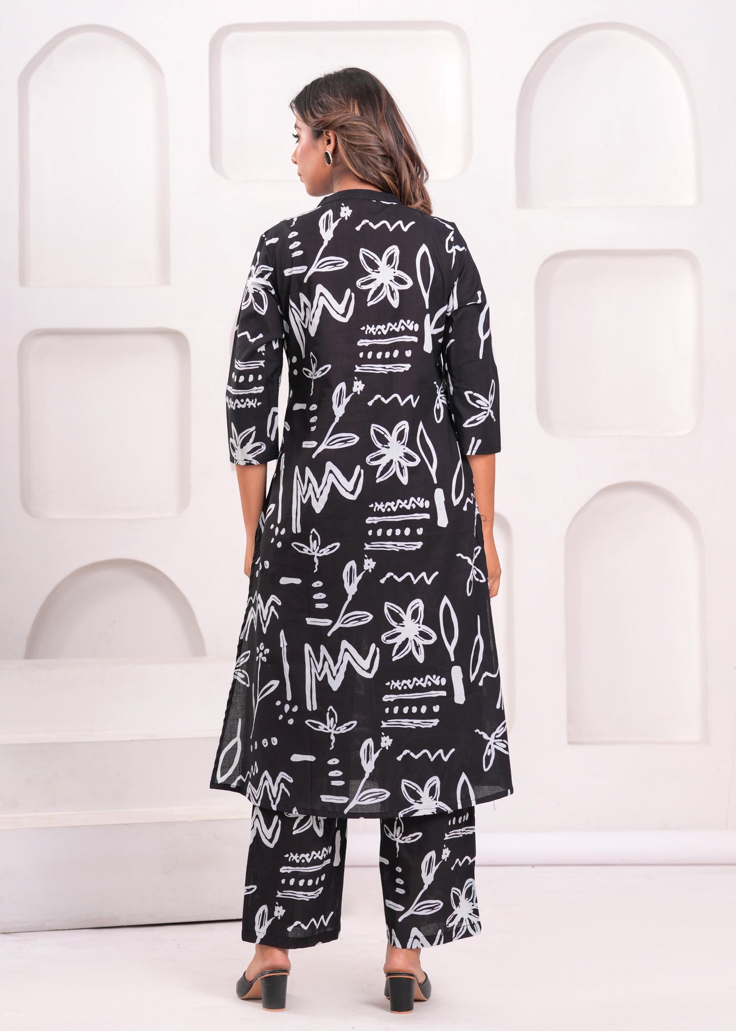 Black Abstract Printed Kurta Set