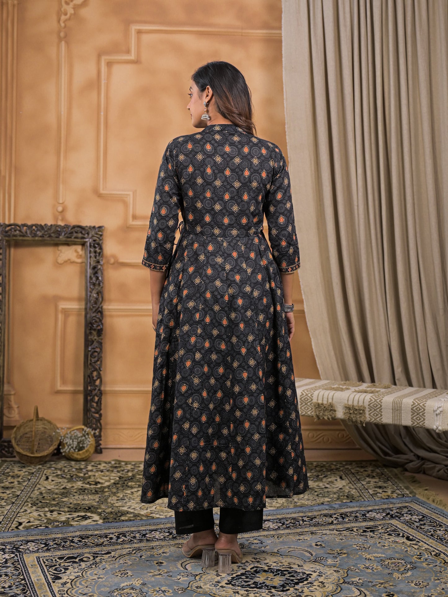 Aamira Kohl Bagh Kurta Set