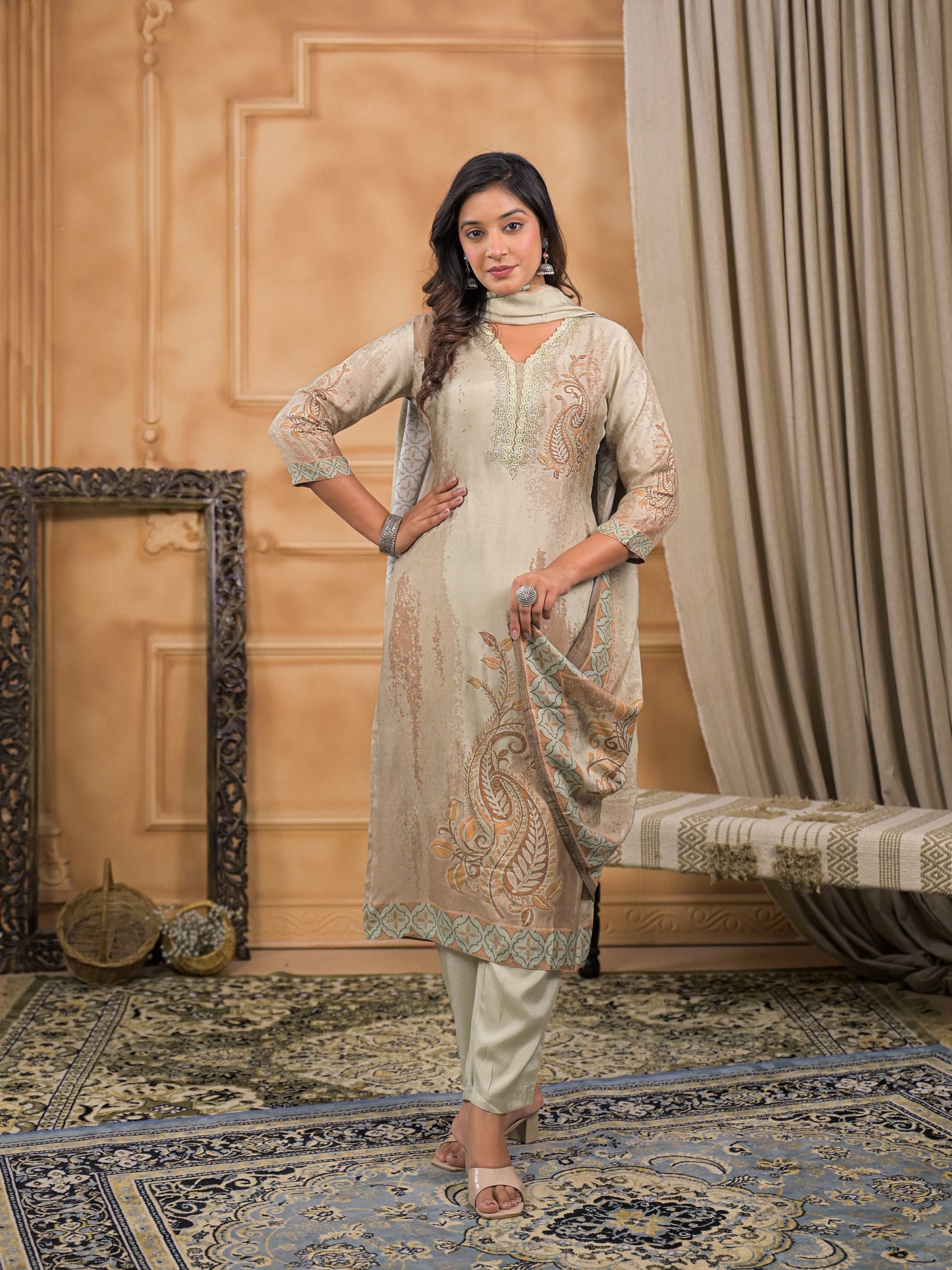 Elira Sand Paisley Kurta Set