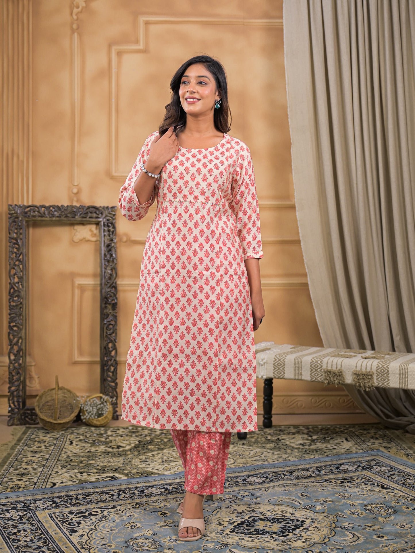 Diya Blush Buti Kurta Set