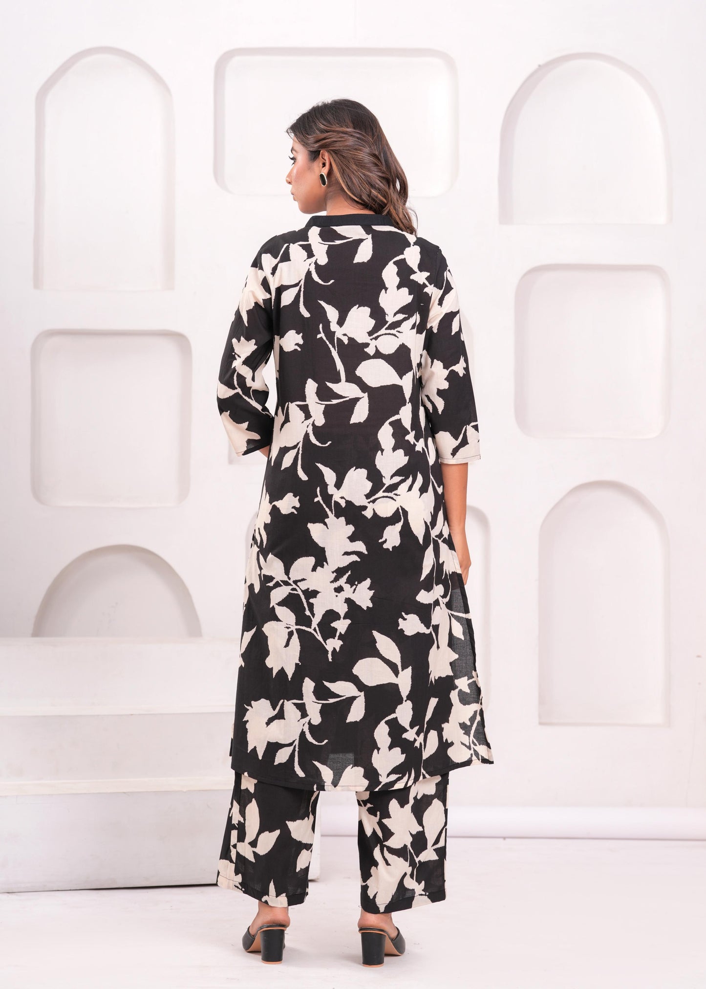 Black & Ivory Floral Printed Kurta Set