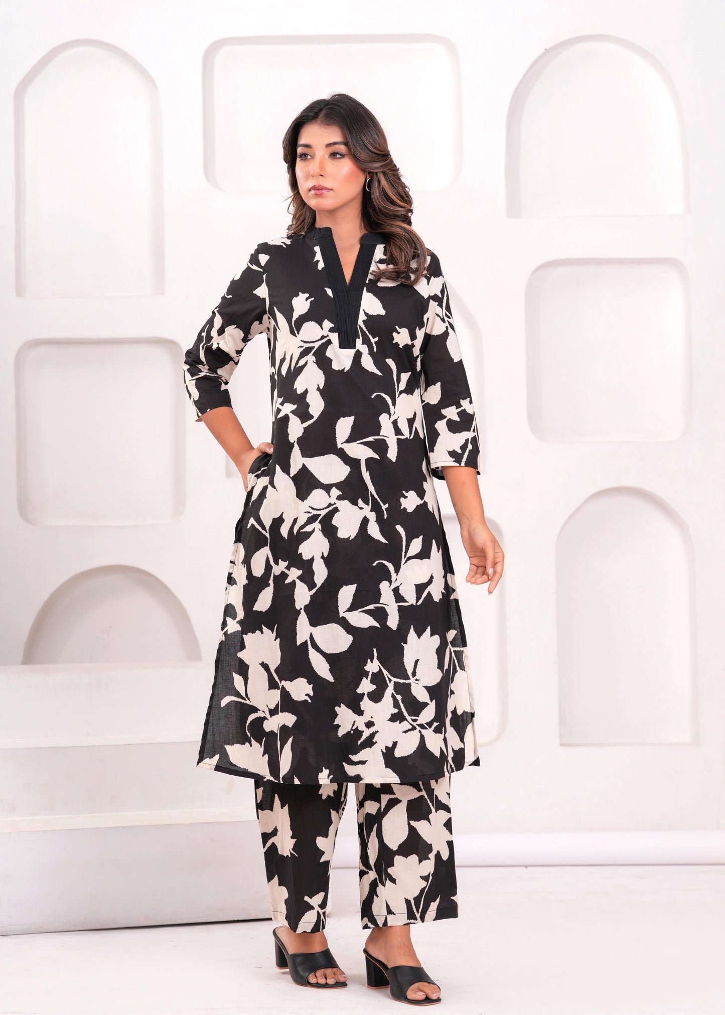 Black & Ivory Floral Printed Kurta Set