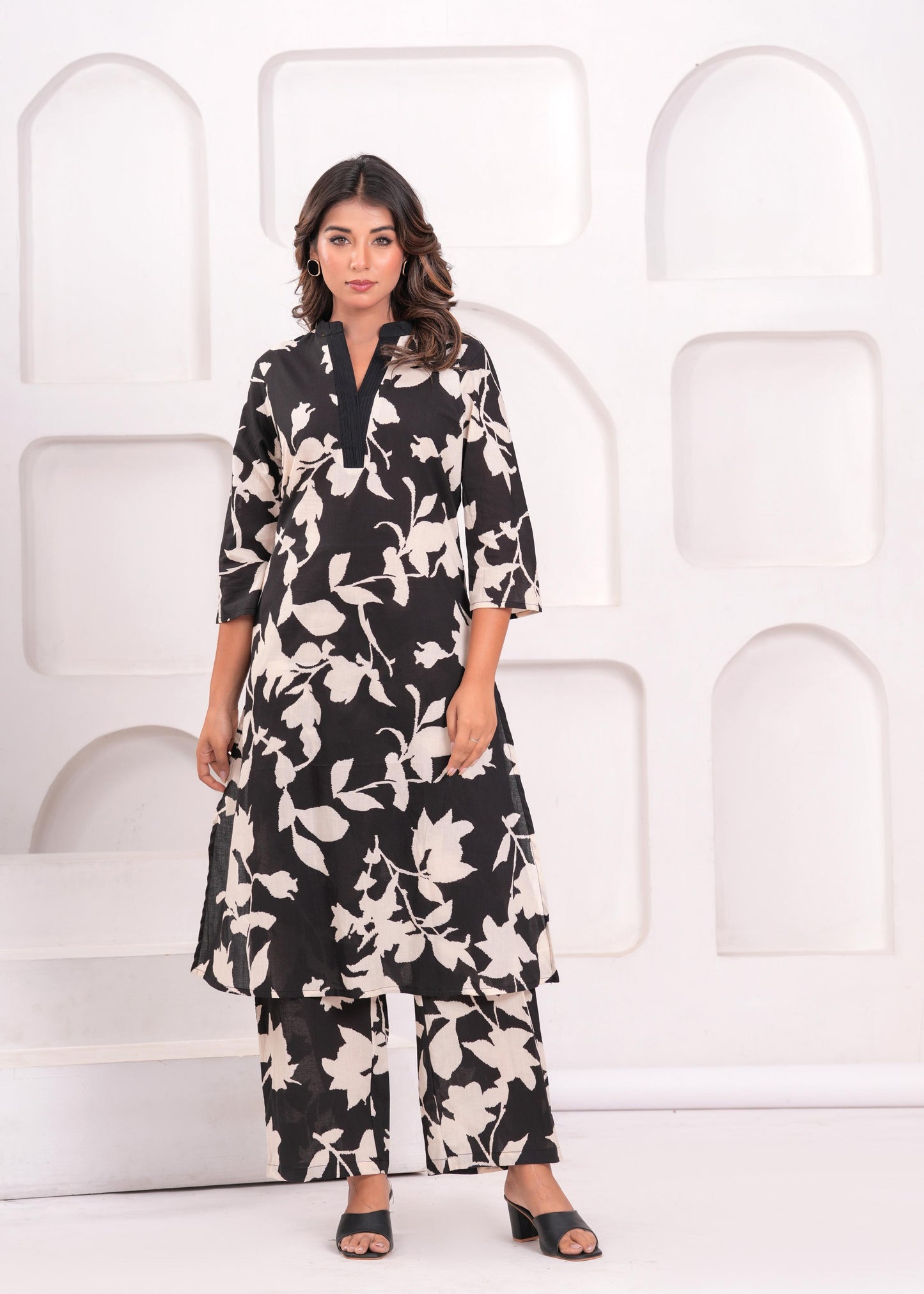 Black & Ivory Floral Printed Kurta Set
