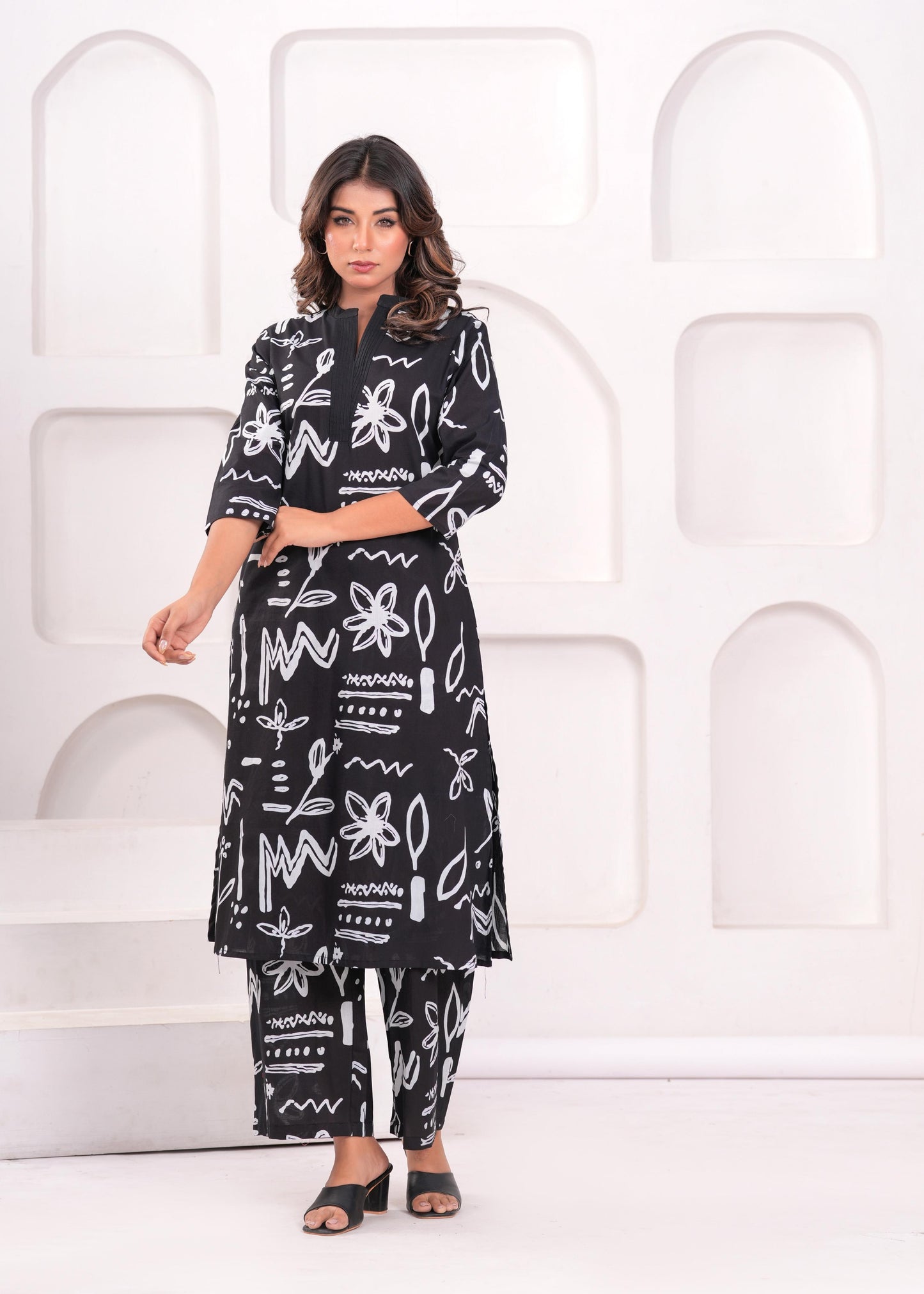 Black Abstract Printed Kurta Set
