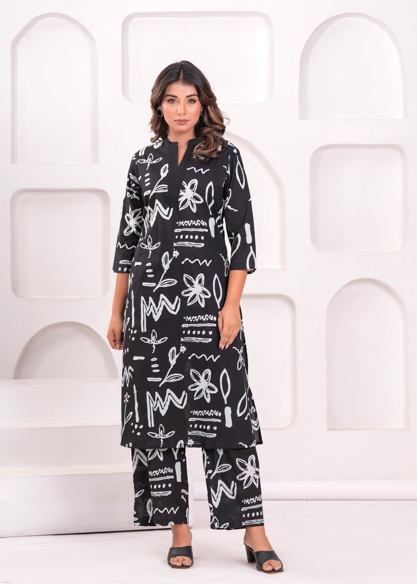 Black Abstract Printed Kurta Set
