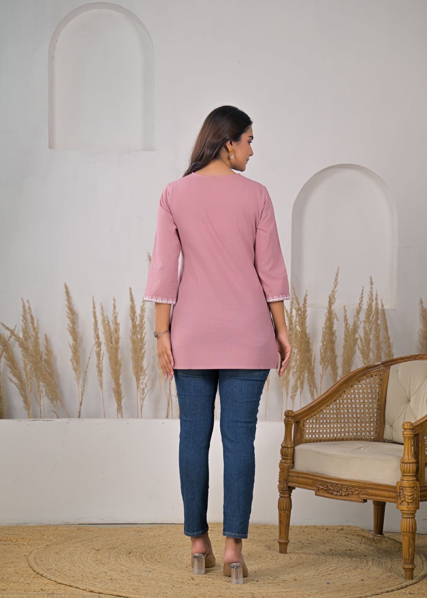 Women's Dusty Pink Floral Embroidered V-Neck Short Kurti