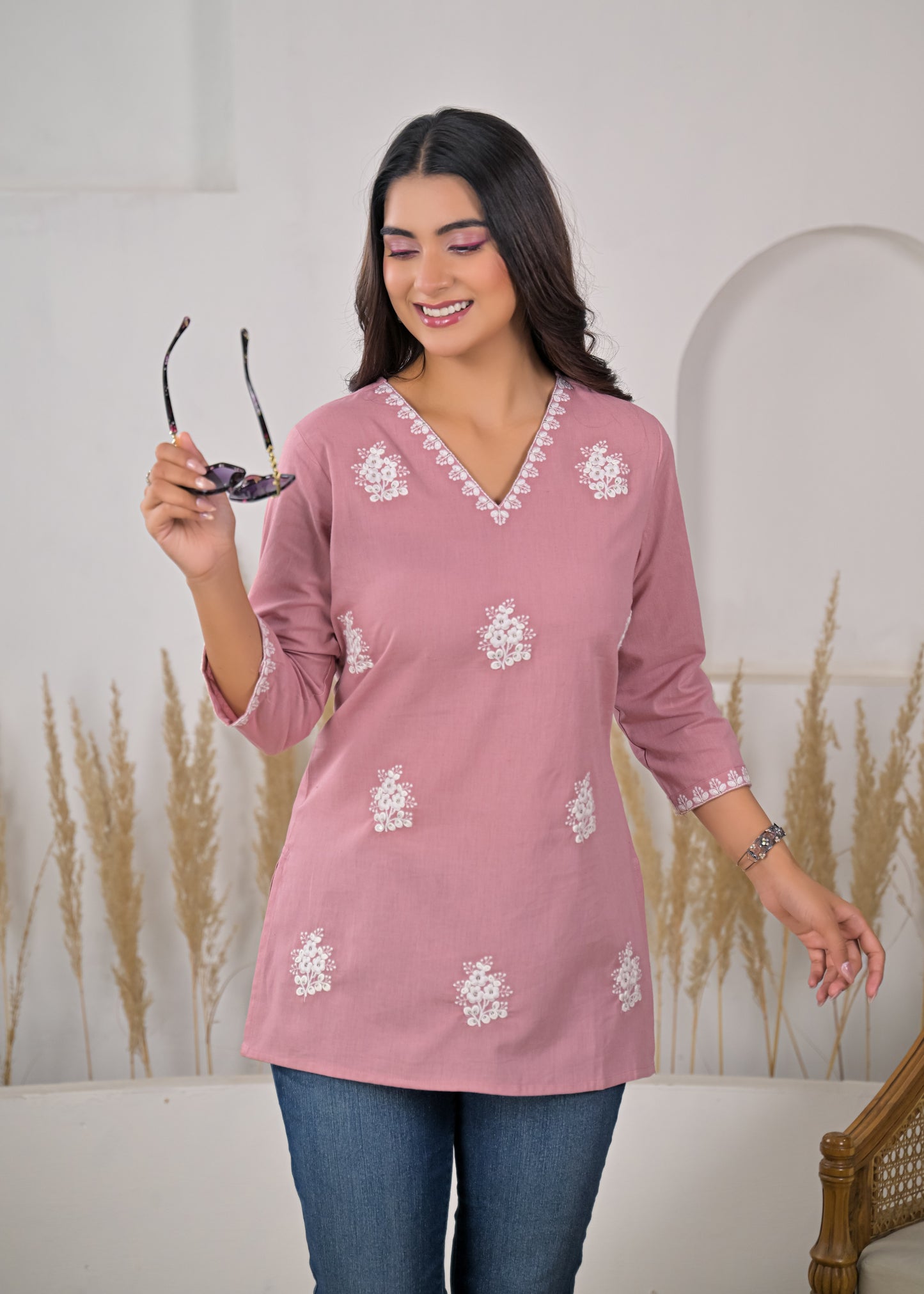 Women's Dusty Pink Floral Embroidered V-Neck Short Kurti
