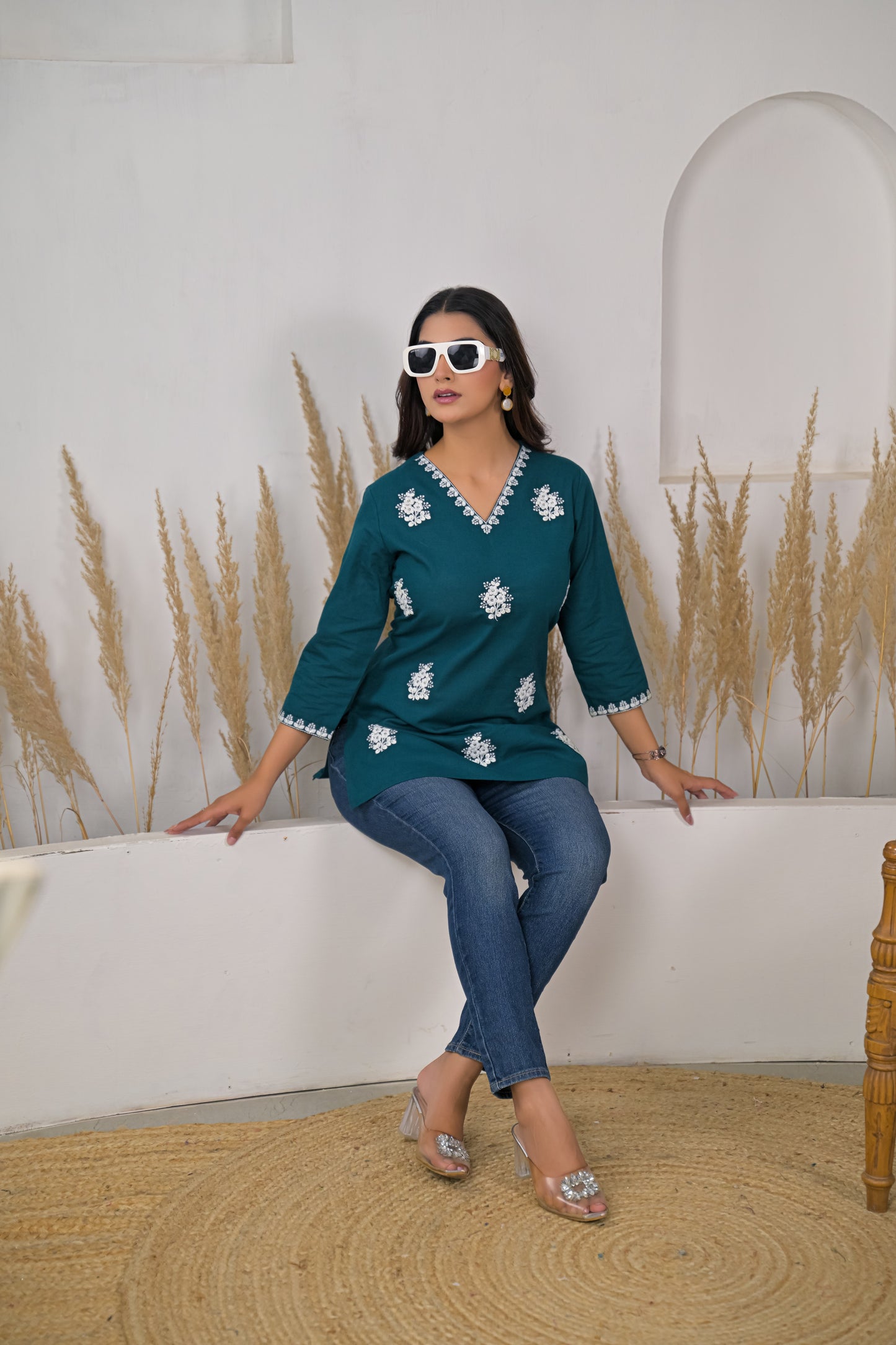 Women's Rama Embroidered V-Neck Cotton Short Kurti