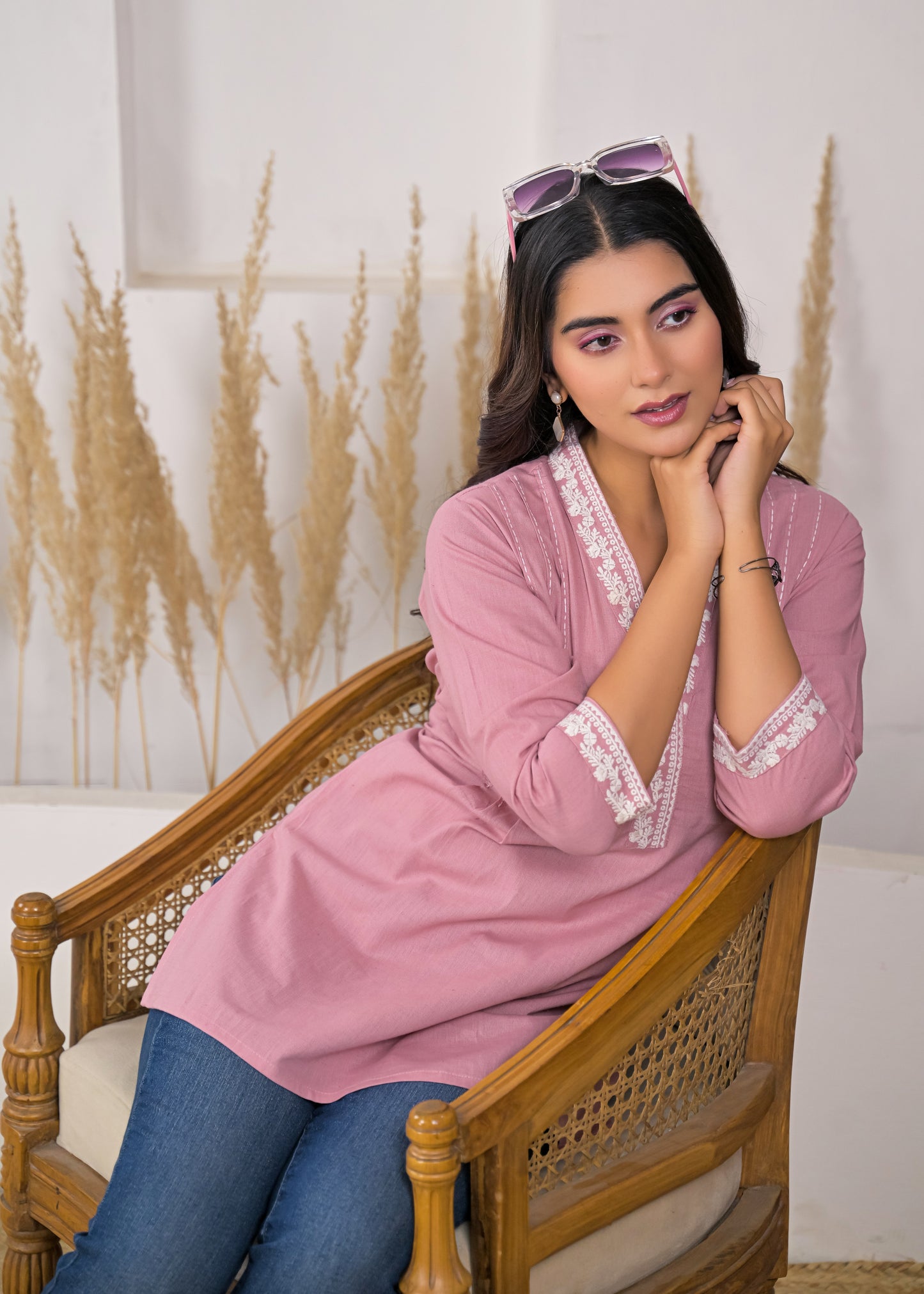 Women's Blush Pink Embroidered V-Neck Short Kurti