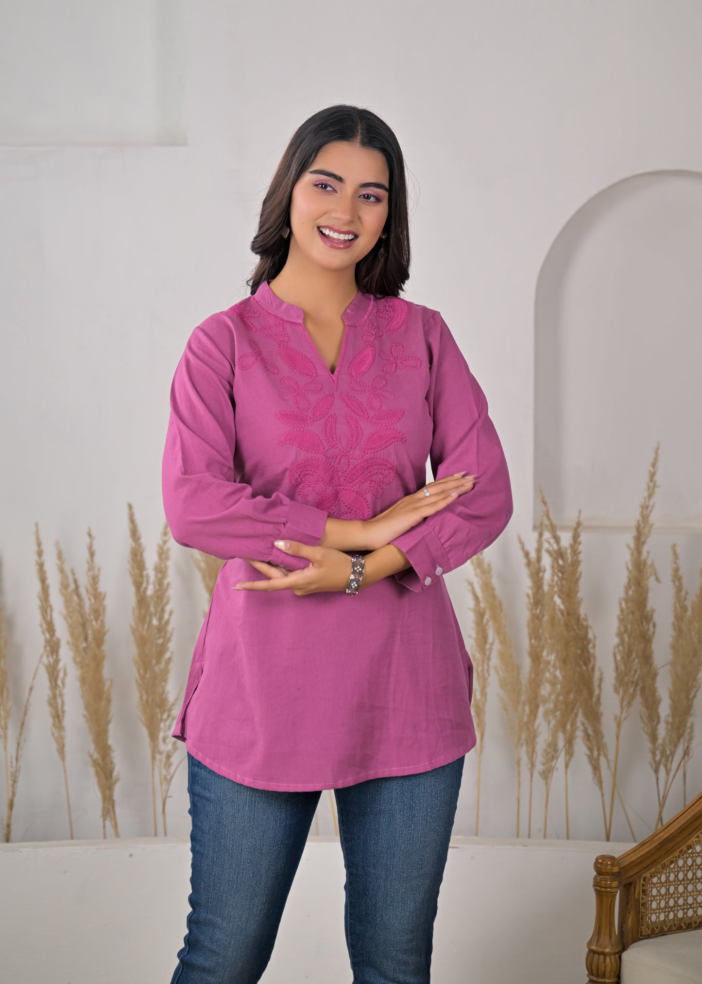 Women's Lavender Solid V-Neck Short Kurti