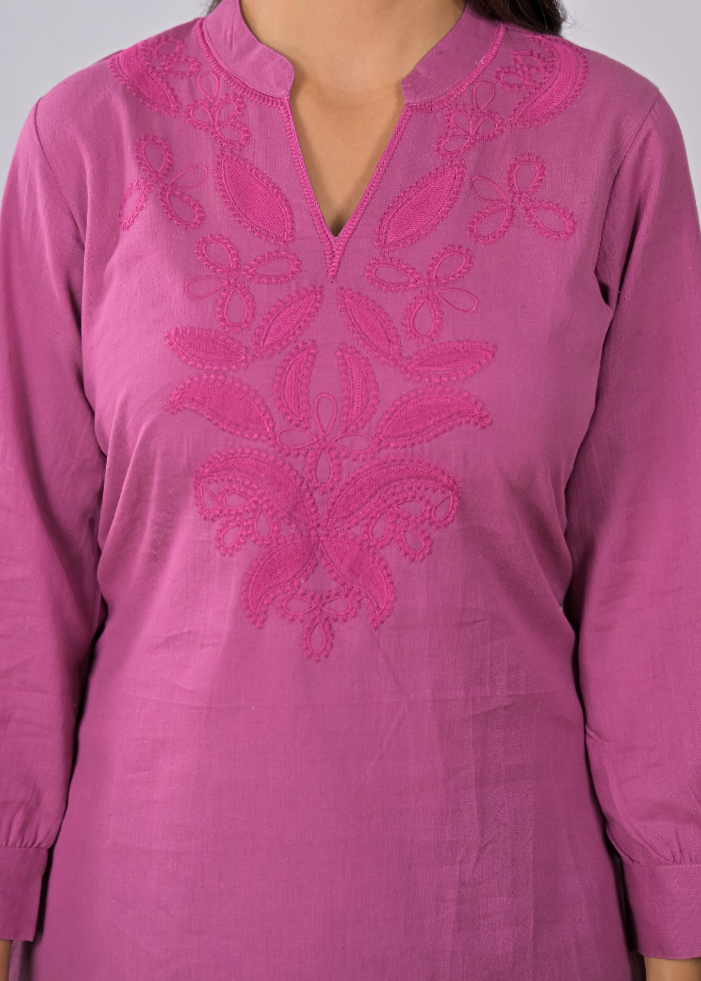 Women's Lavender Solid V-Neck Short Kurti