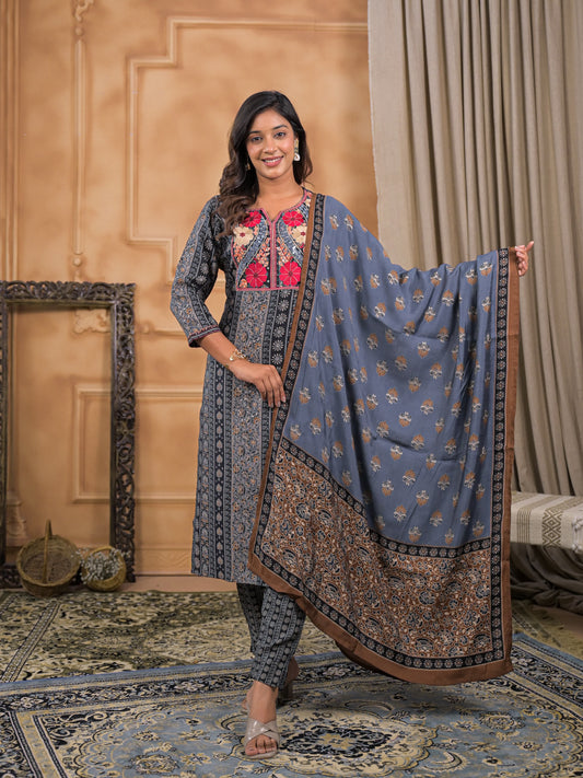 Karishma Indigo Phool Kurta Set
